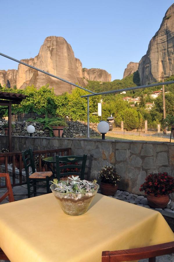 Guesthouse Bloutsos Rooms Kastraki  ภายนอก รูปภาพ