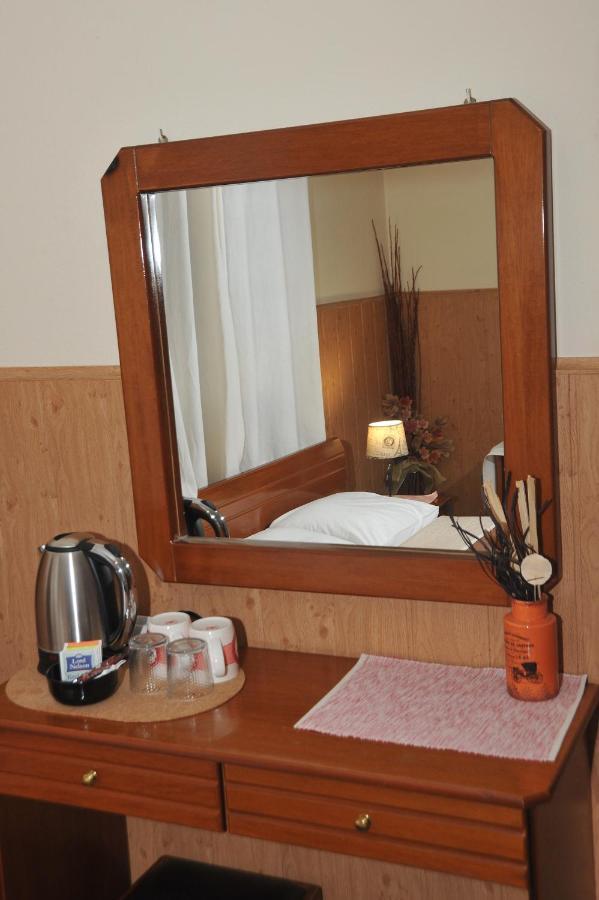 Guesthouse Bloutsos Rooms Kastraki  ภายนอก รูปภาพ