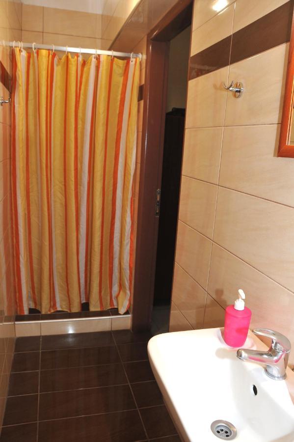 Guesthouse Bloutsos Rooms Kastraki  ภายนอก รูปภาพ