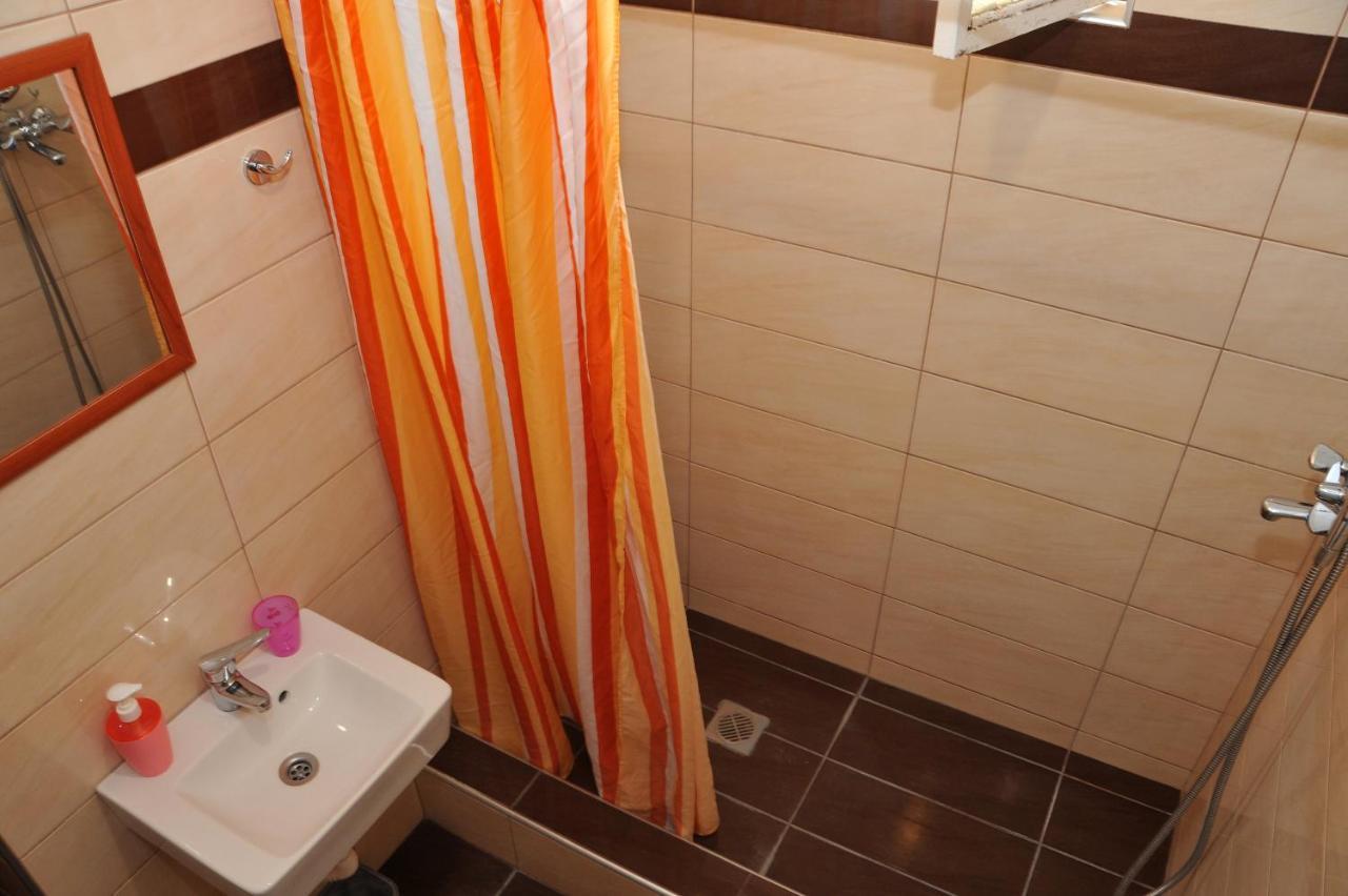 Guesthouse Bloutsos Rooms Kastraki  ภายนอก รูปภาพ