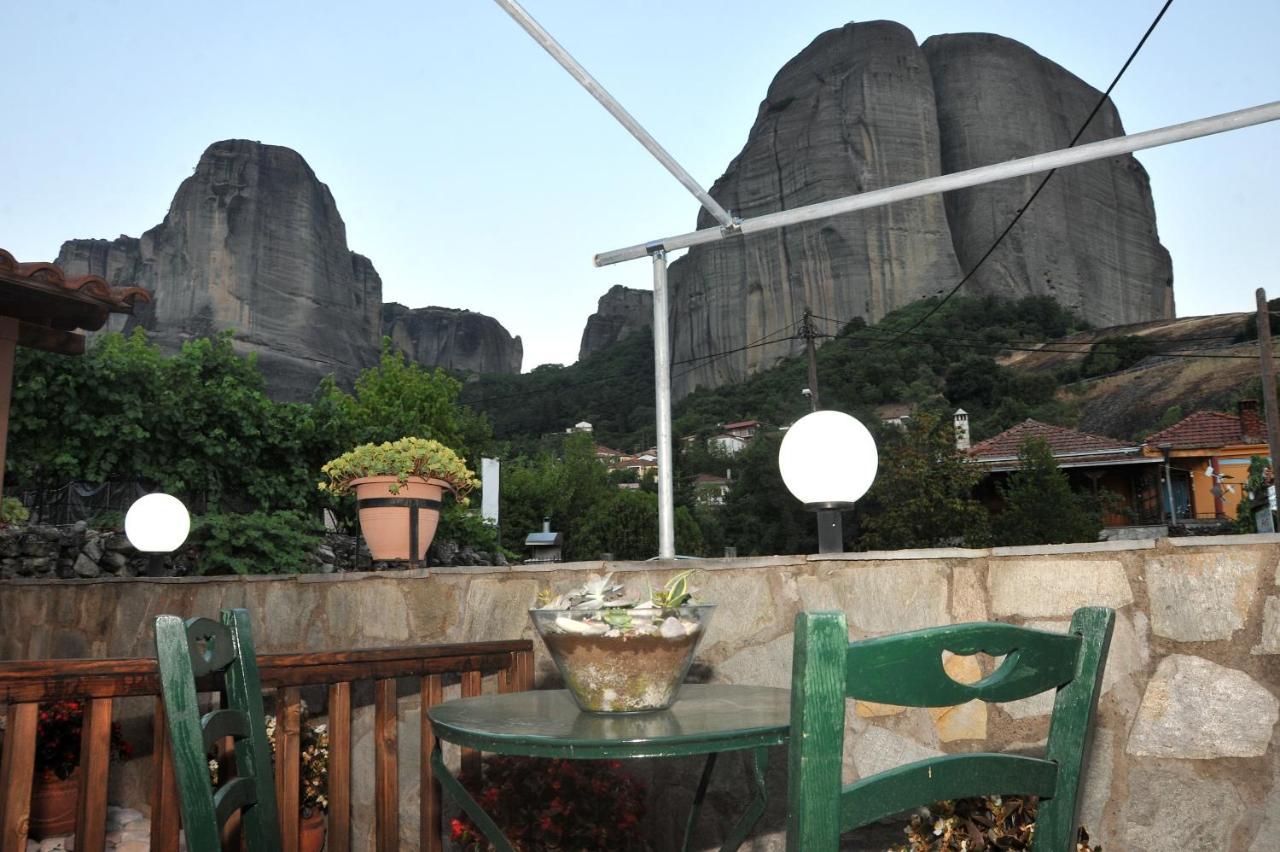 Guesthouse Bloutsos Rooms Kastraki  ภายนอก รูปภาพ
